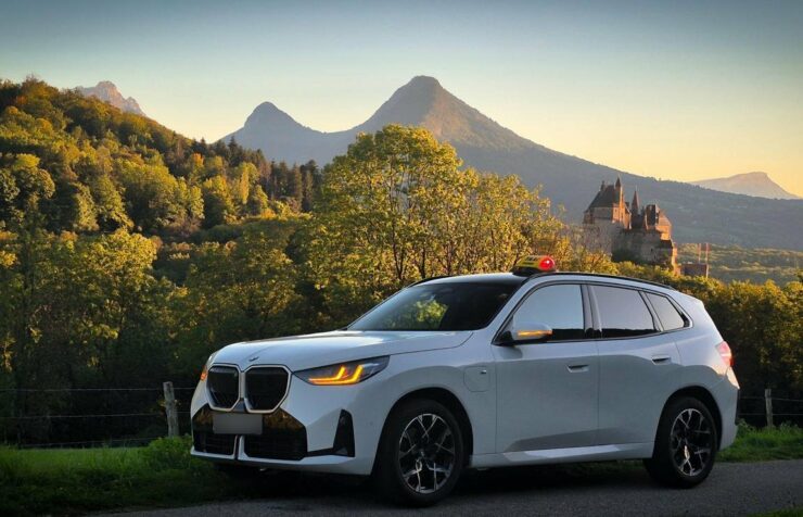 Taxi Benjamin BMW X3 de côté